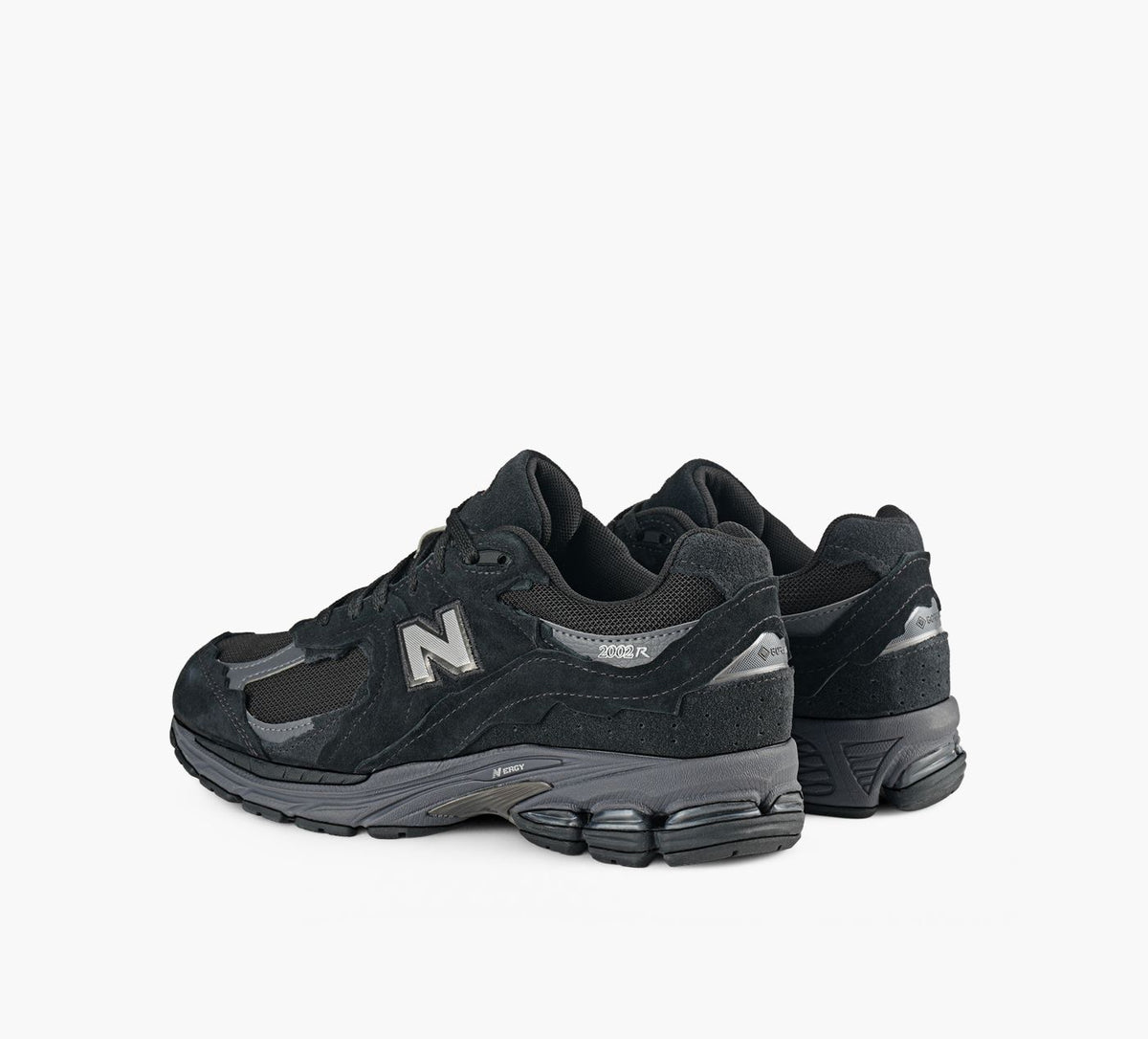 NEW BALANCE U2002DXV1 in BLACK view 3