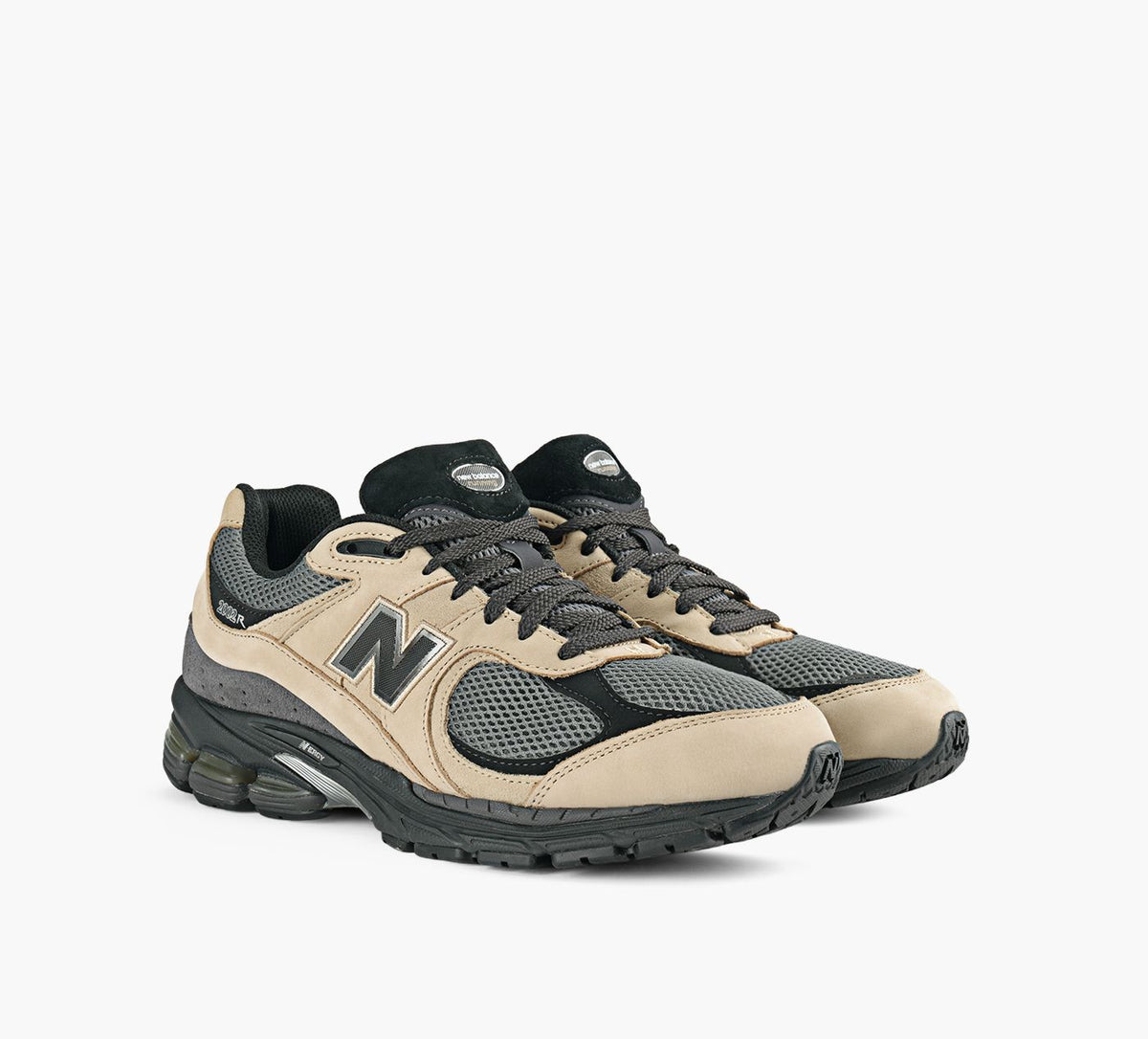 NEW BALANCE 2002R en TAN vue 2