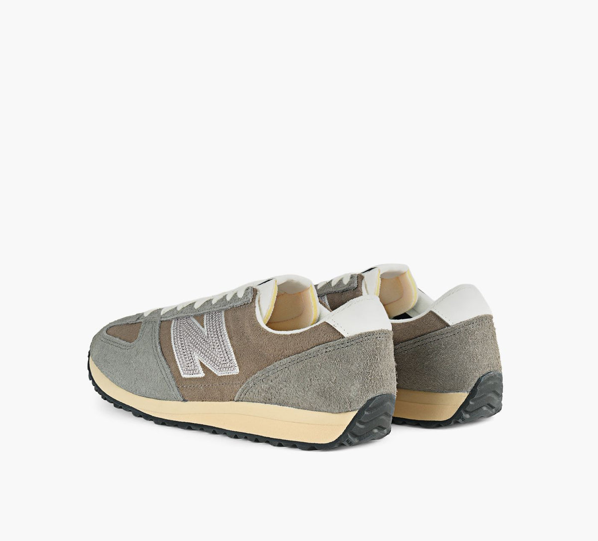 NEW BALANCE U471 in GREY view 3