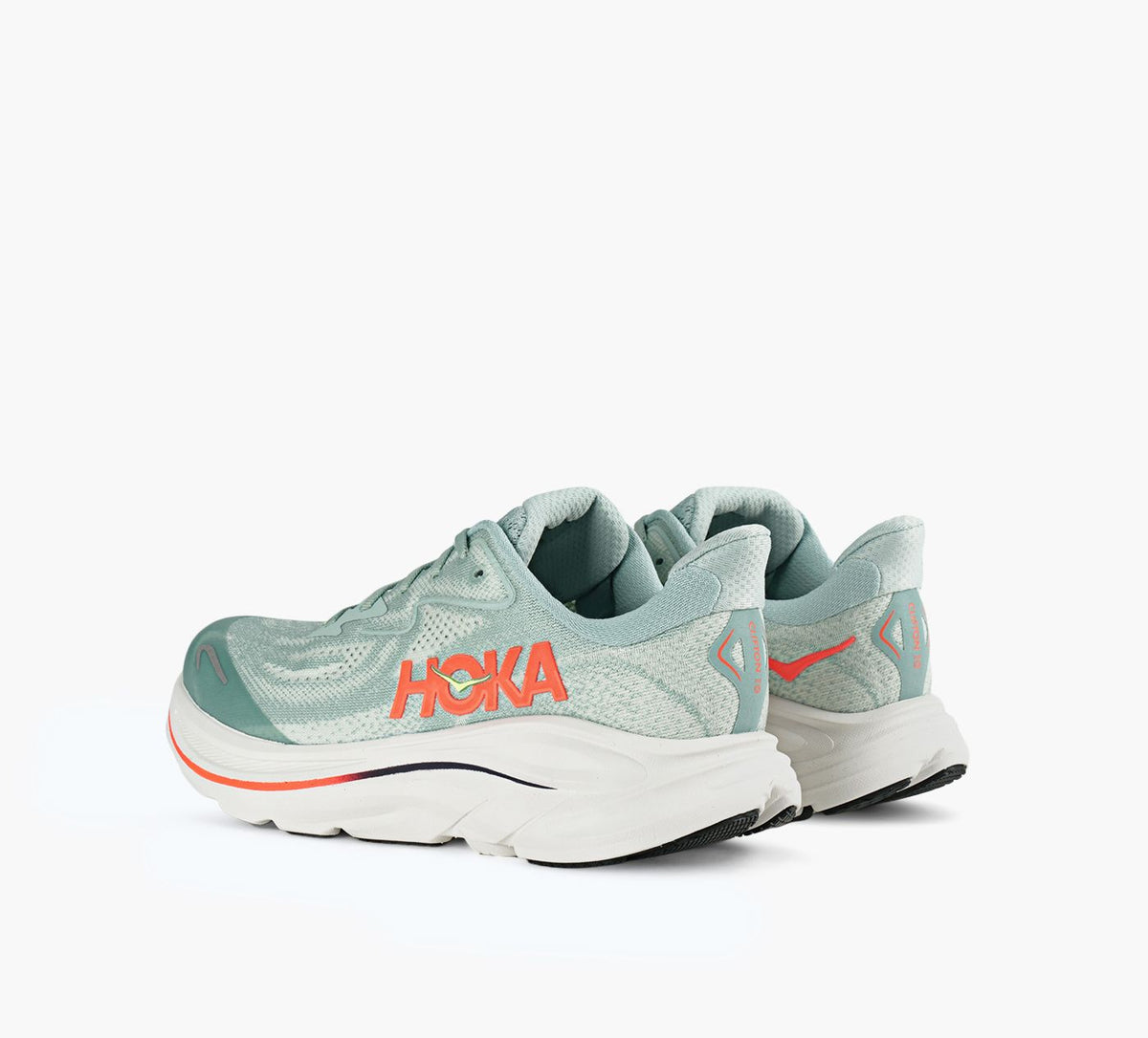 HOKA CLIFTON10 en VERT vue 3