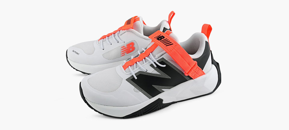 NEW BALANCE FUELCELLPLAY in WHITE view 4