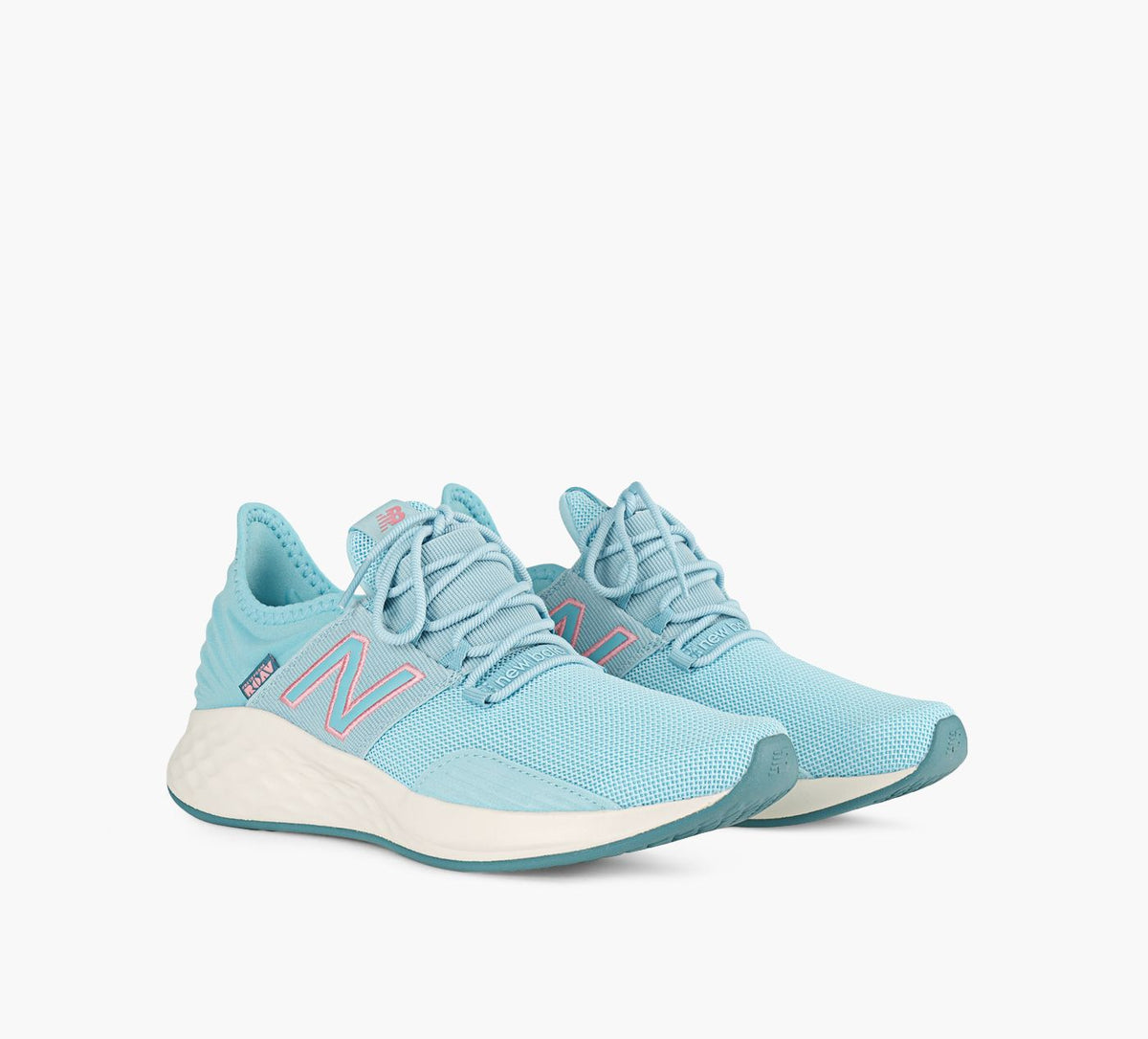 NEW BALANCE FRESHFOAMROAV in BLUE view 2