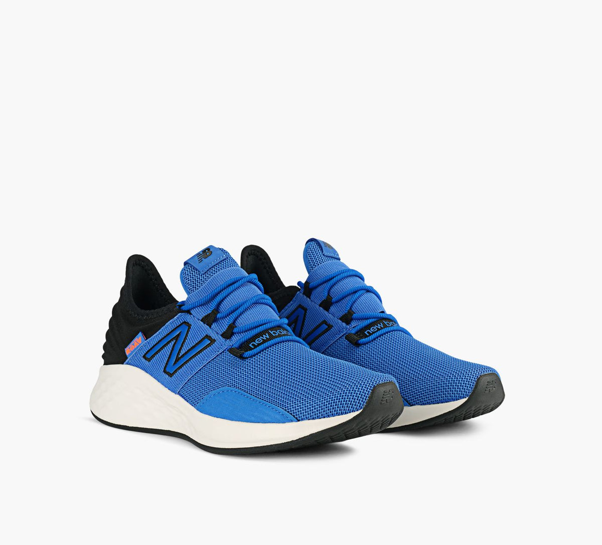 NEW BALANCE FRESHFOAMROAV in BLUE view 2