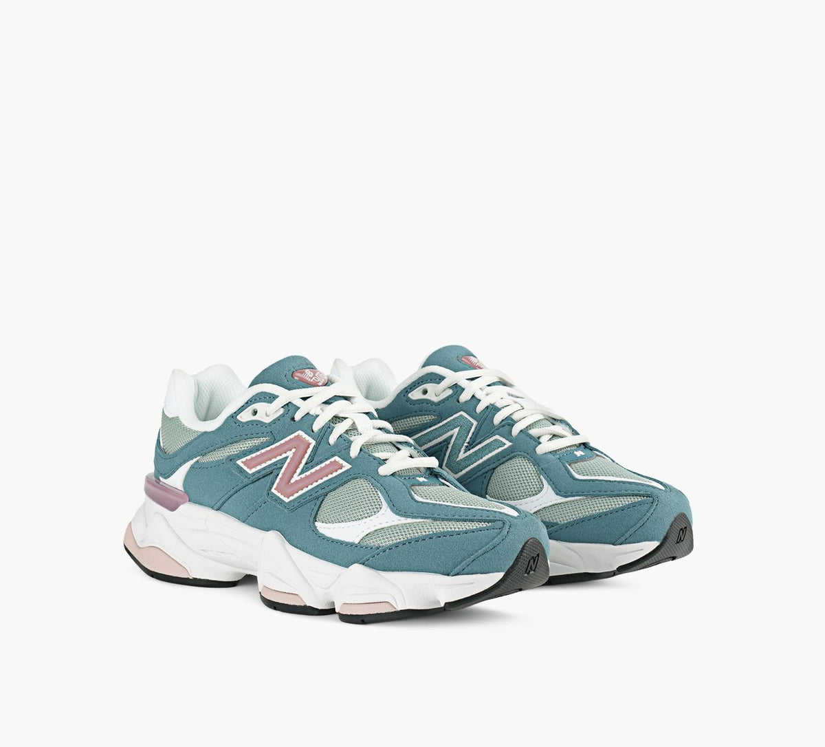 NEW BALANCE 9060 en VERT vue 2