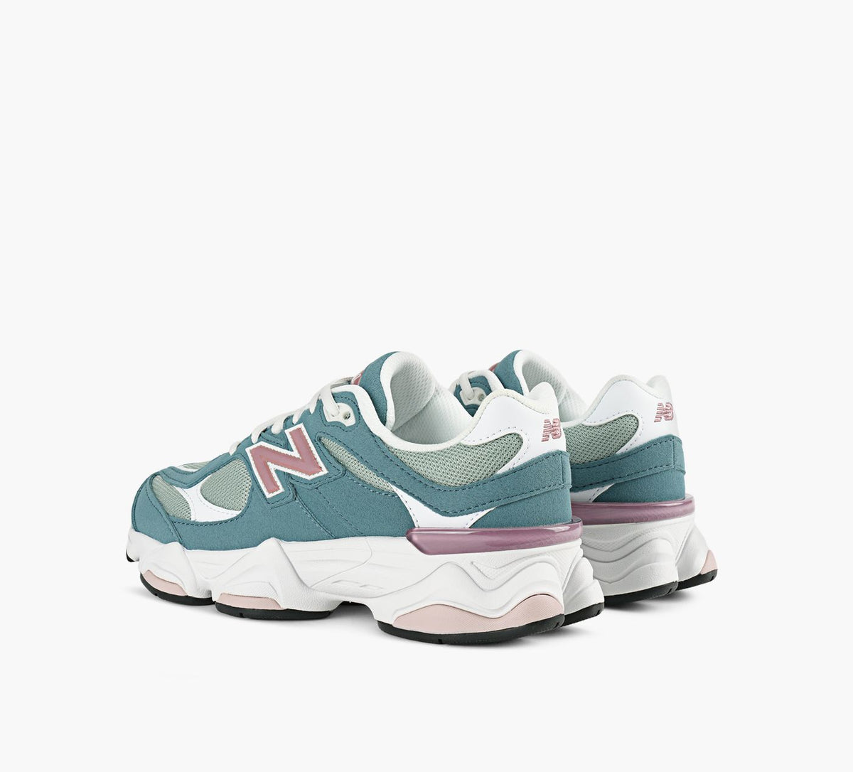 NEW BALANCE 9060 en VERT vue 3