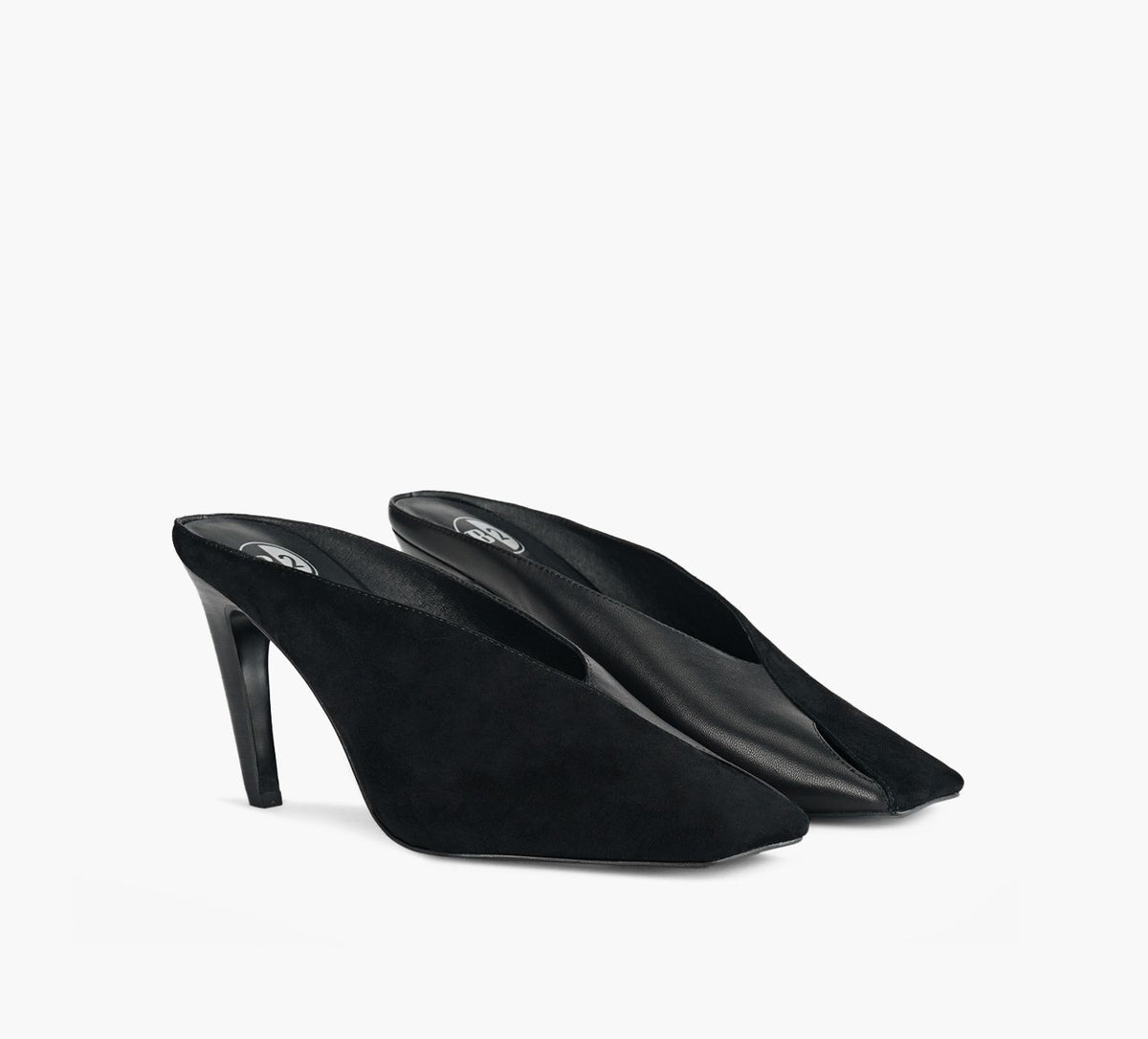 B2 HIGHLANDHEEL in BLACK view 2