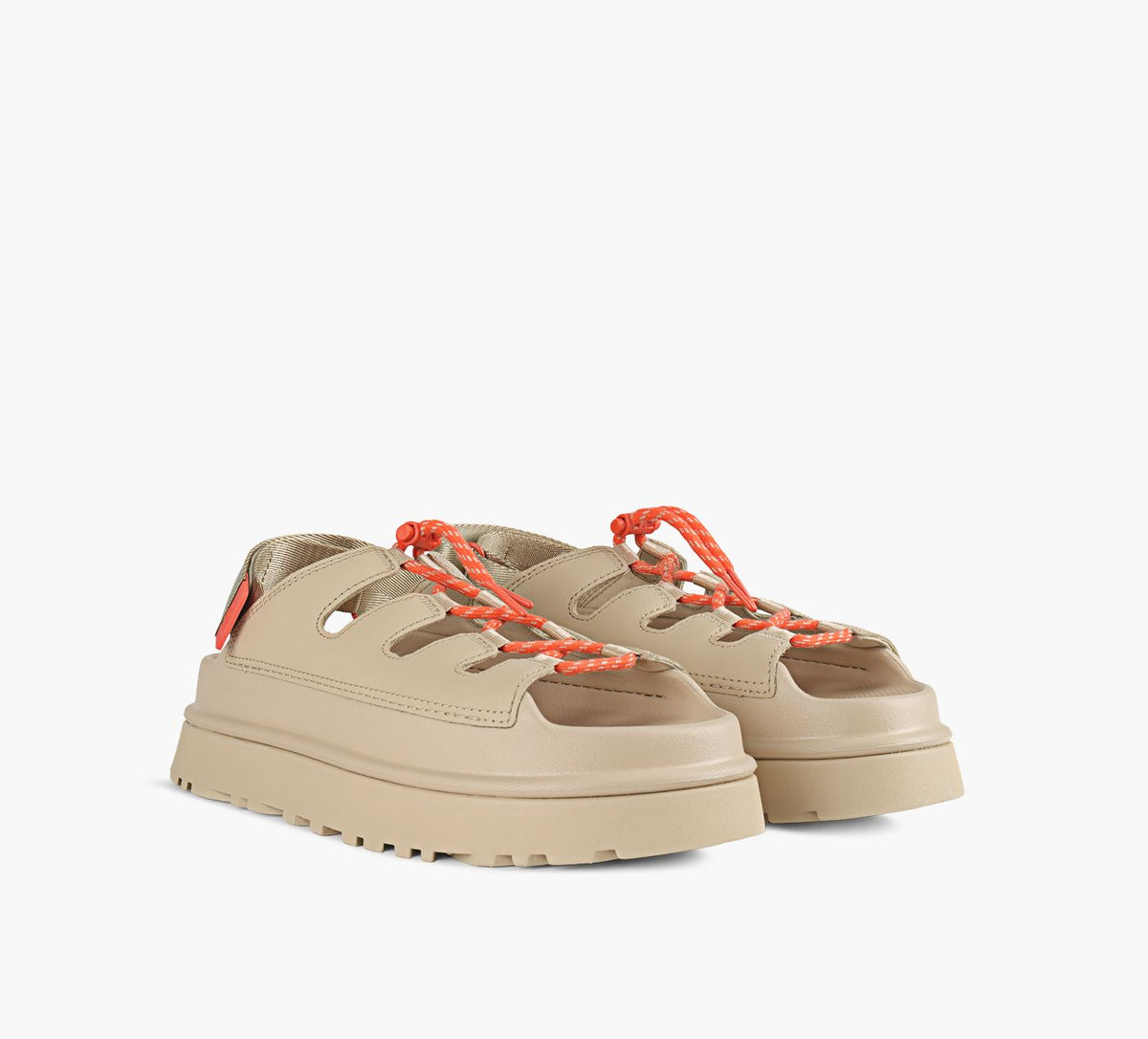 UGG GOLDENGLOWTOGGLE in BEIGE view 2