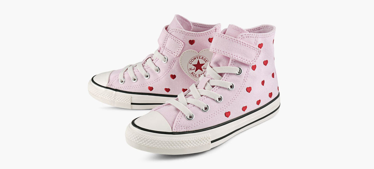 CONVERSE CHUCKTAYLORALLSTARHEARTSROSESEASYON in LIGHT PINK view 4