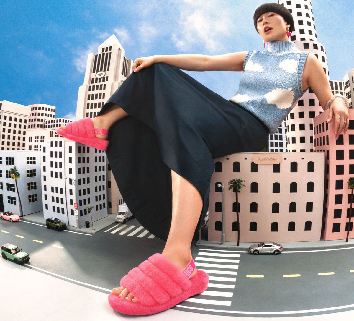 UGG FLUFFYEAHSLIDE in FUCHSIA view 7