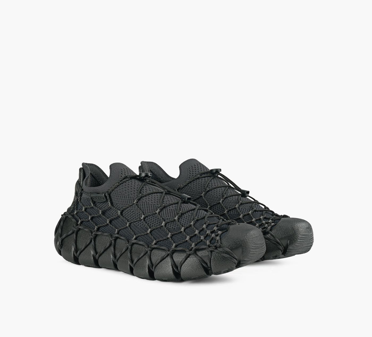 KEEN UNEEK360 in BLACK view 2