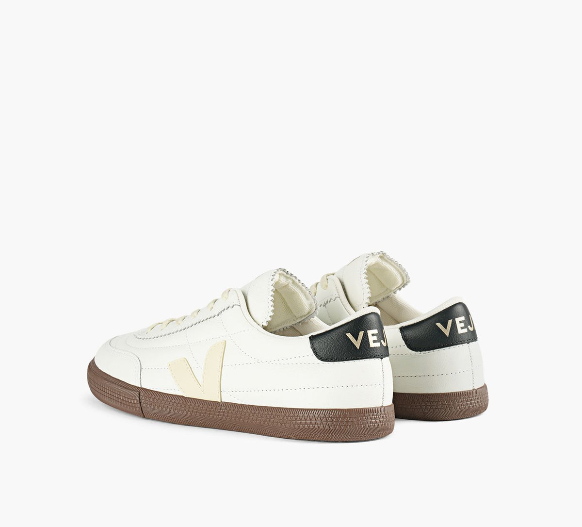 VEJA PANENKA in WHITE view 3