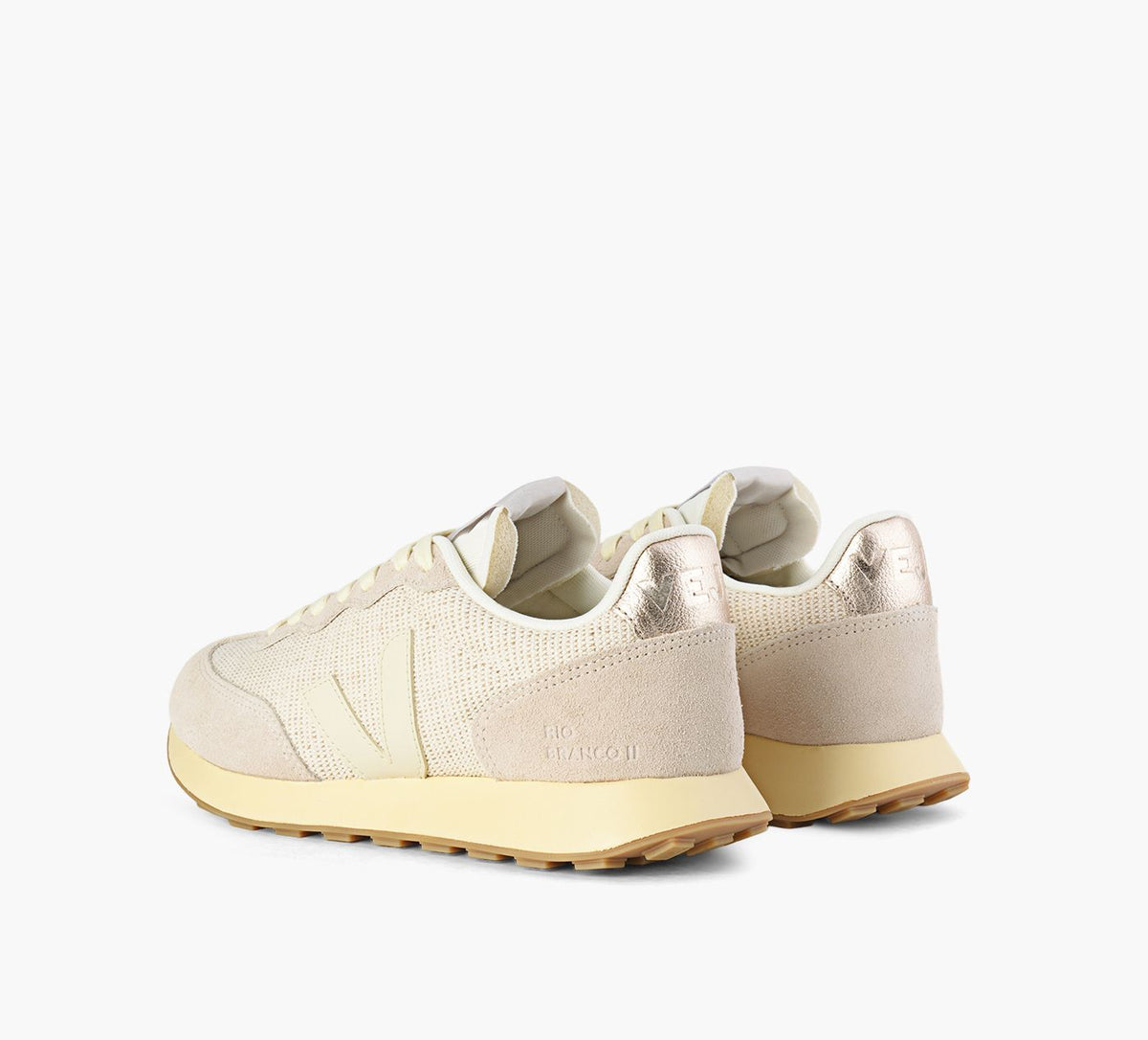 VEJA RIOBRANCOMESH in TAUPE view 3