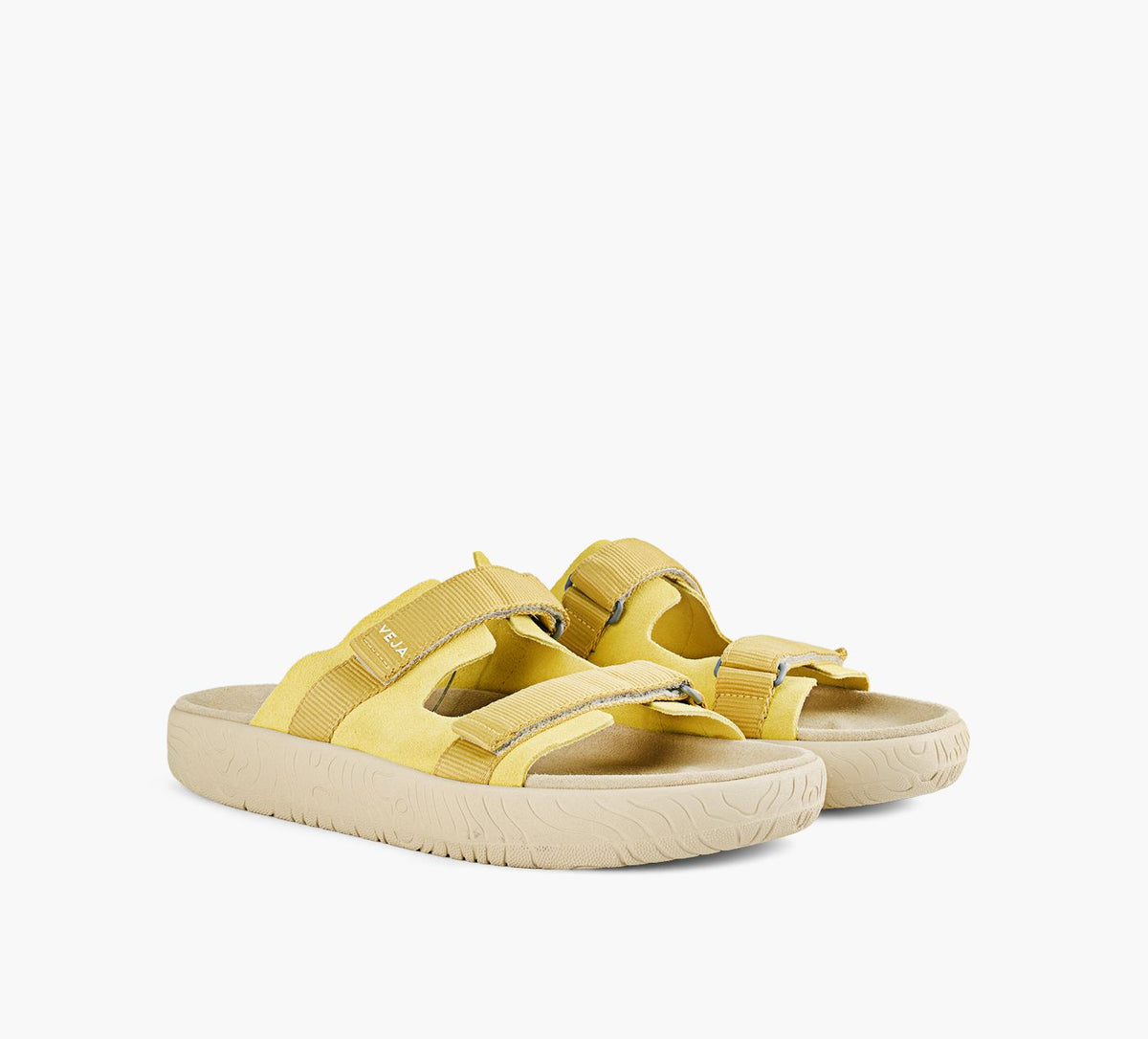 VEJA ARPOADOR en JAUNE vue 2