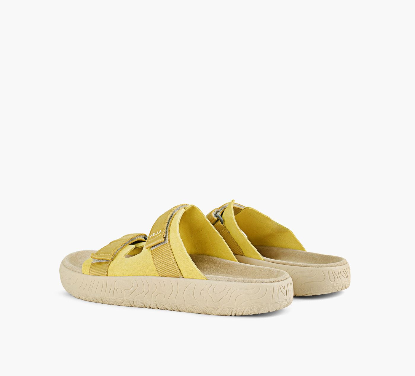 VEJA ARPOADOR in YELLOW view 3