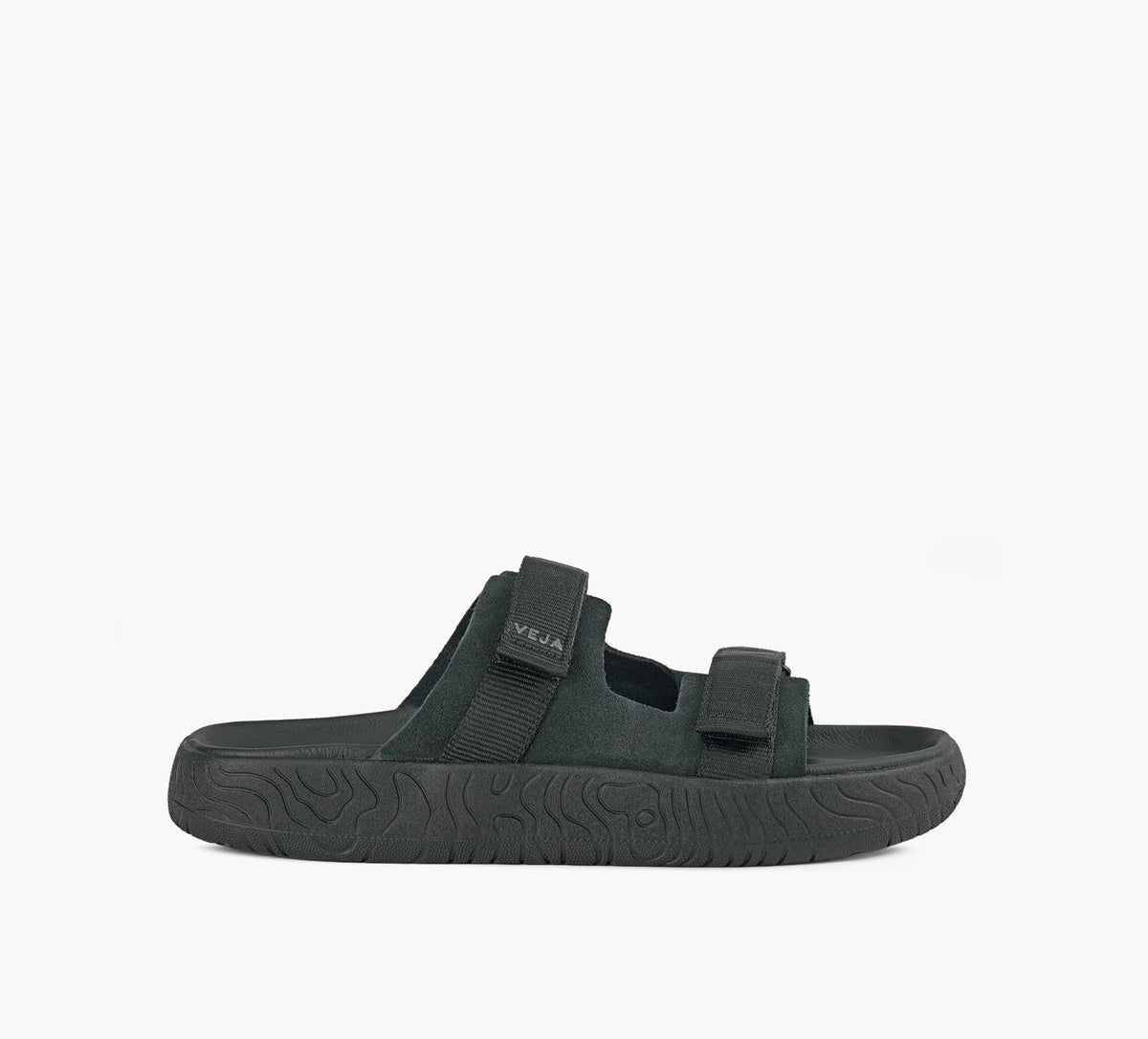 VEJA ARPOADOR in BLACK
