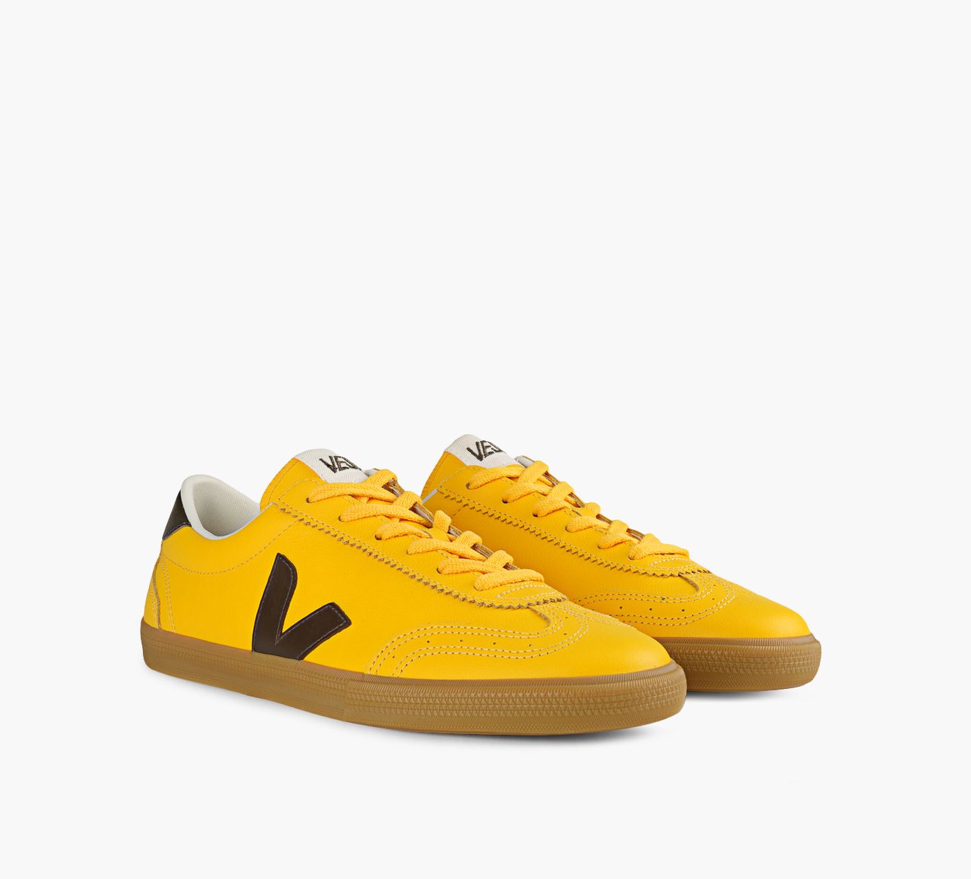 VEJA VOLLEY in YELLOW view 2