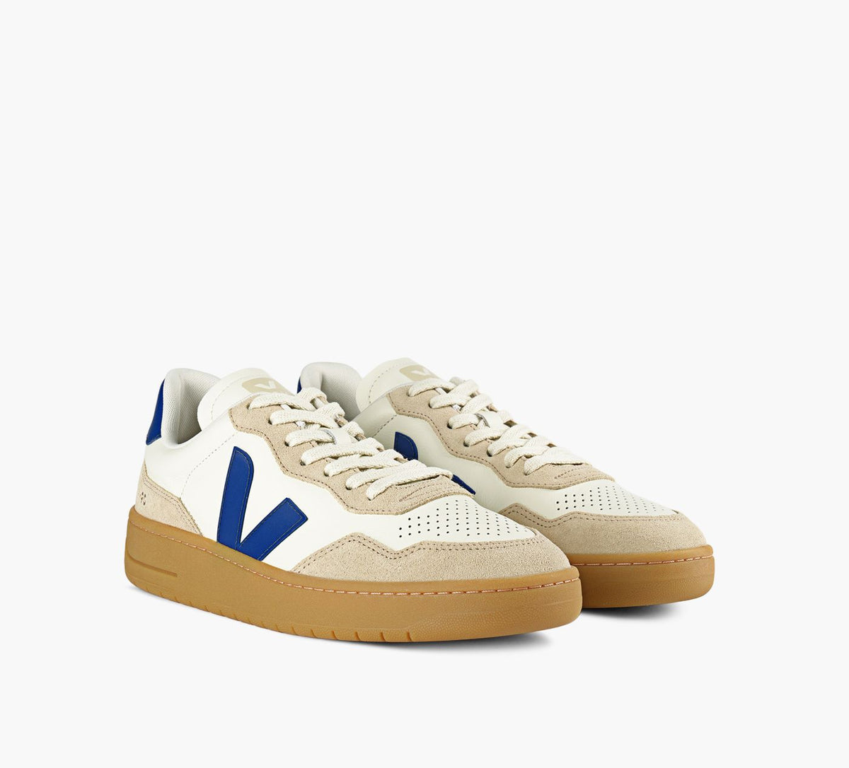 VEJA V90 in WHITE view 2