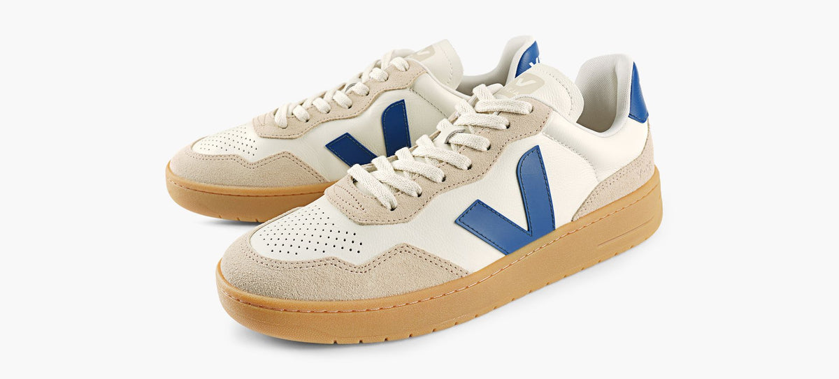 VEJA V90 in WHITE view 4
