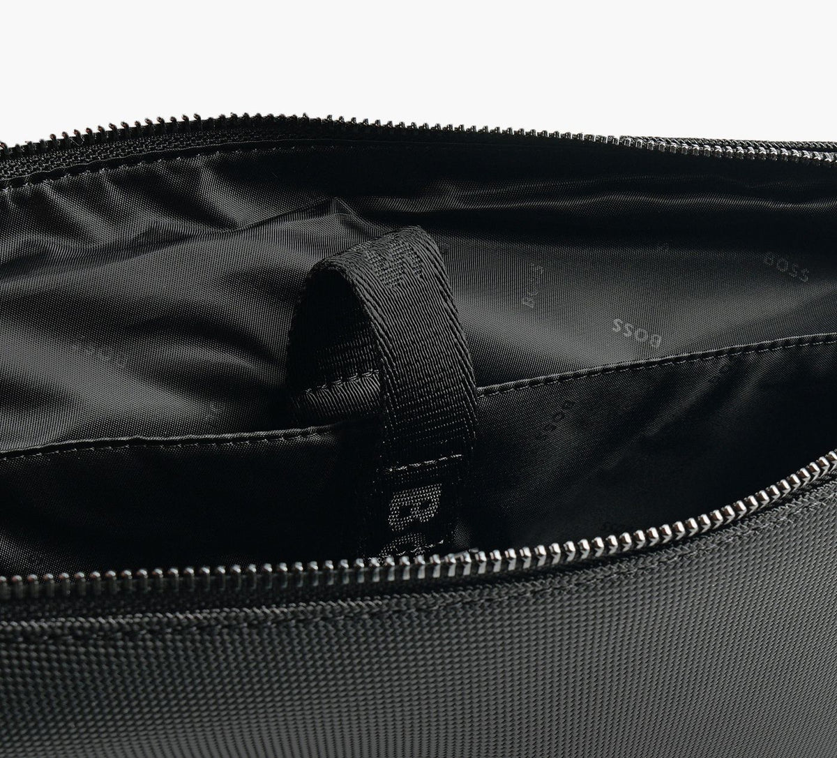 BOSS RAYNMESSENGER in BLACK view 3