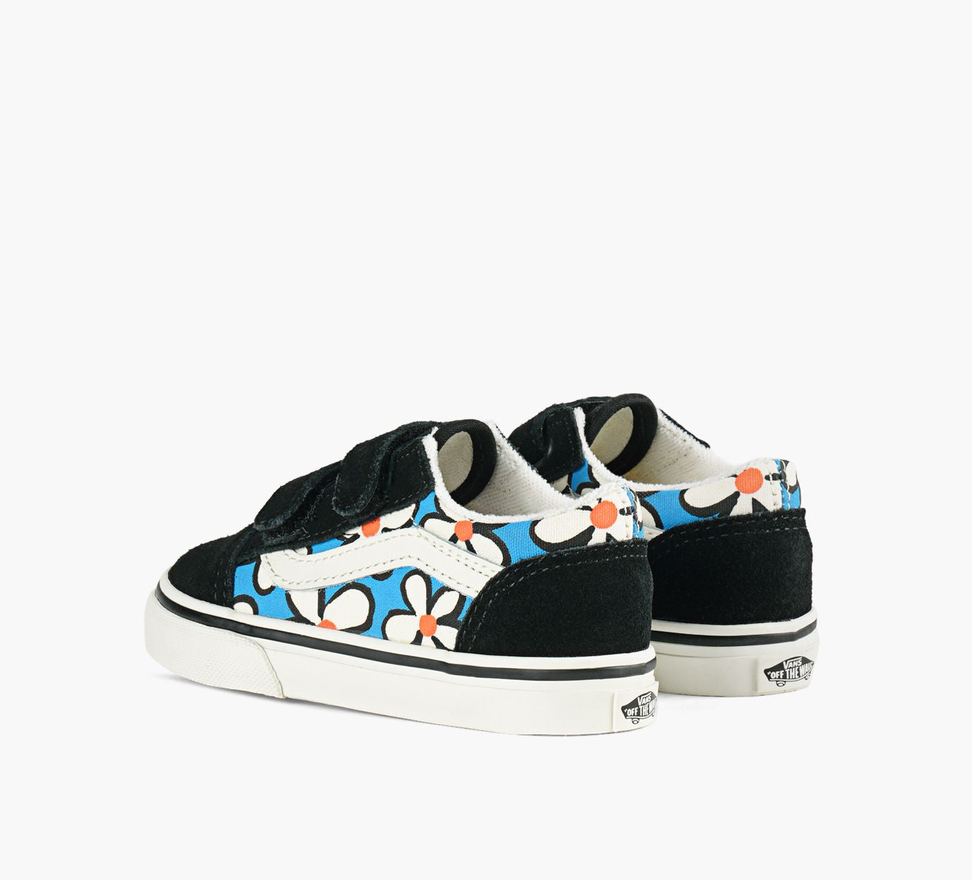 VANS OLDSKOOLV in BLACK view 3