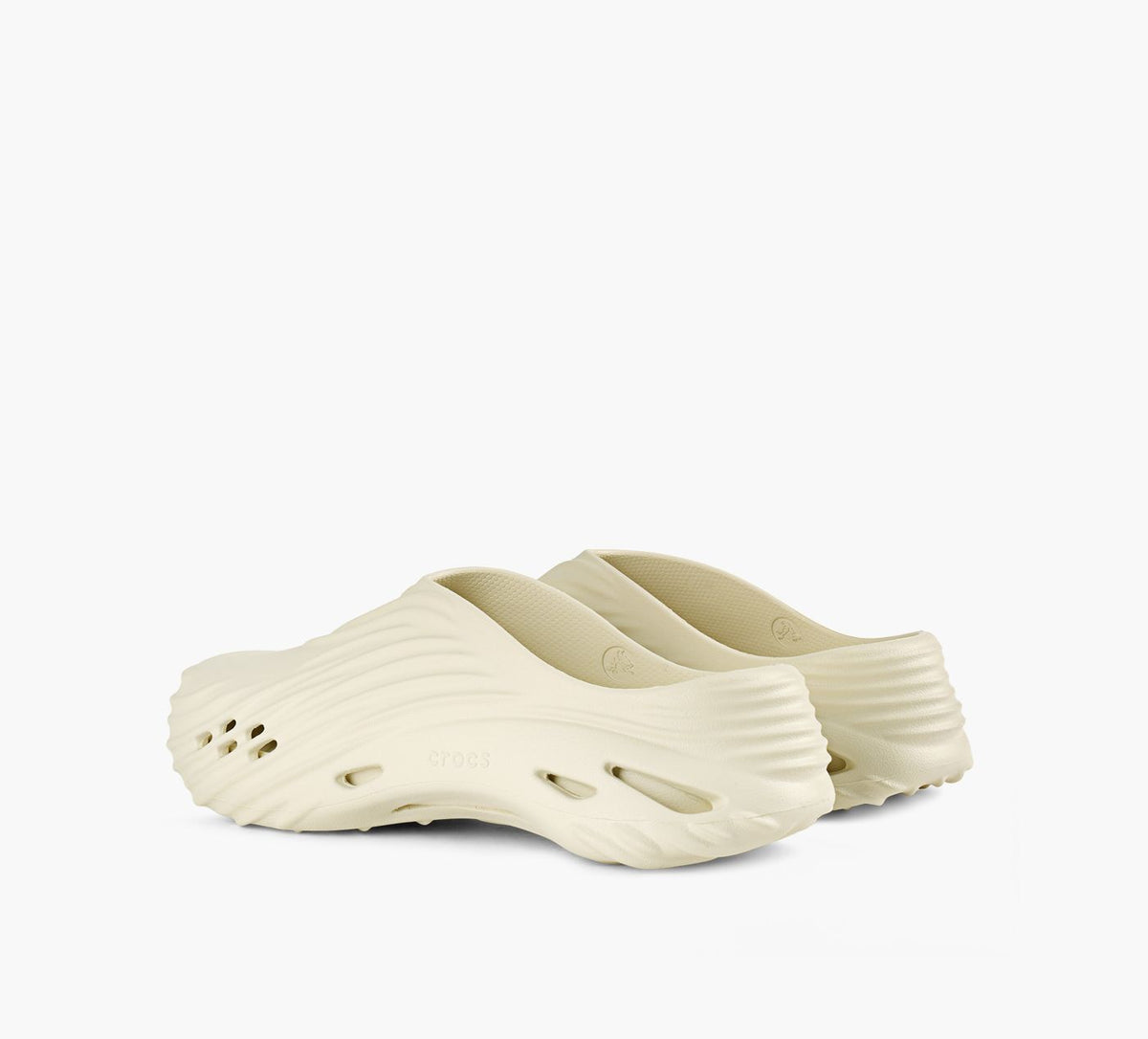 CROCS SABOTSECHOWAVE en GRIS vue 3