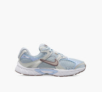 NIKE V5RUNNER in BLUE