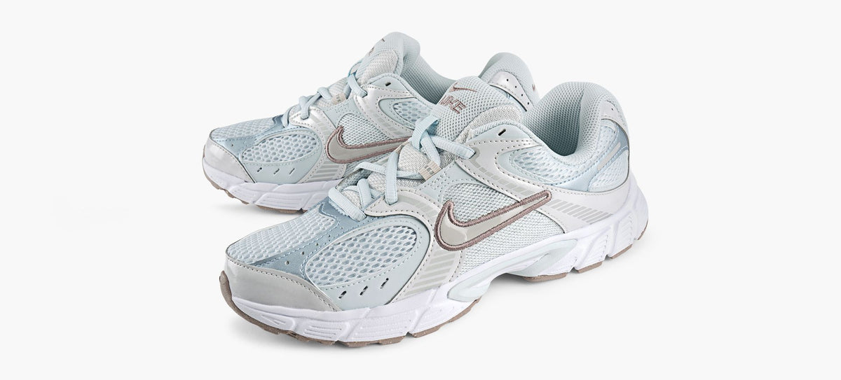 NIKE BASKETV5 en BLEU vue 4