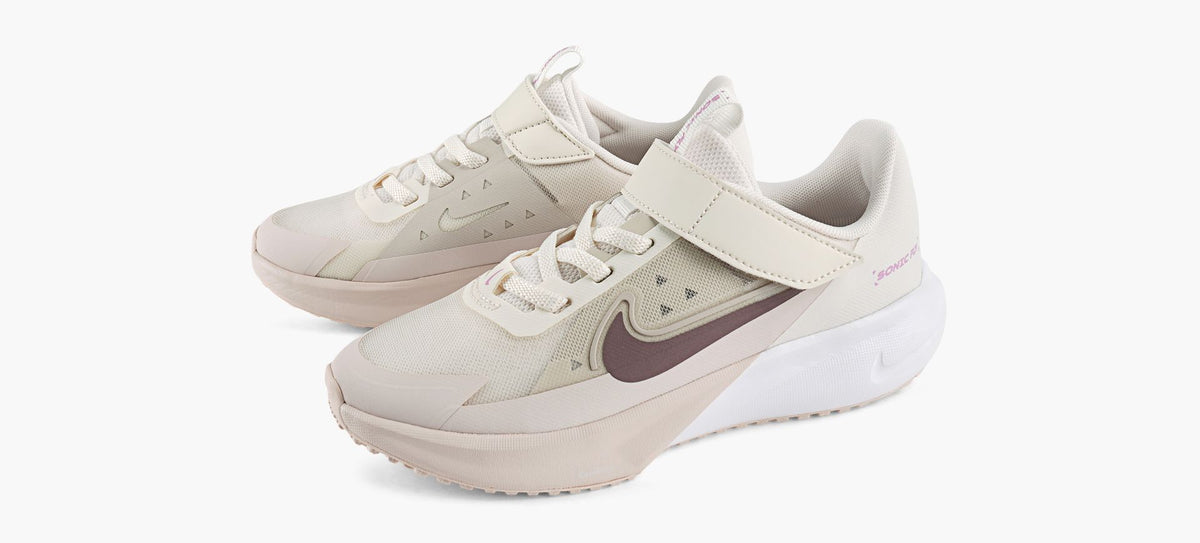 NIKE BASKETSSONICFLY en BEIGE vue 4