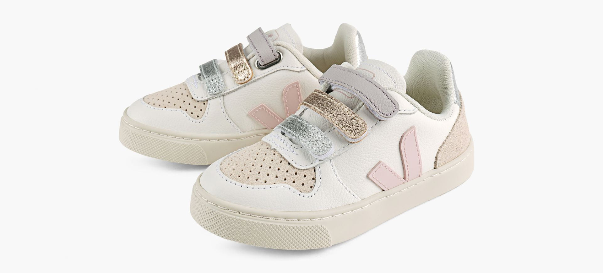 VEJA SMALLV10 in WHITE view 4