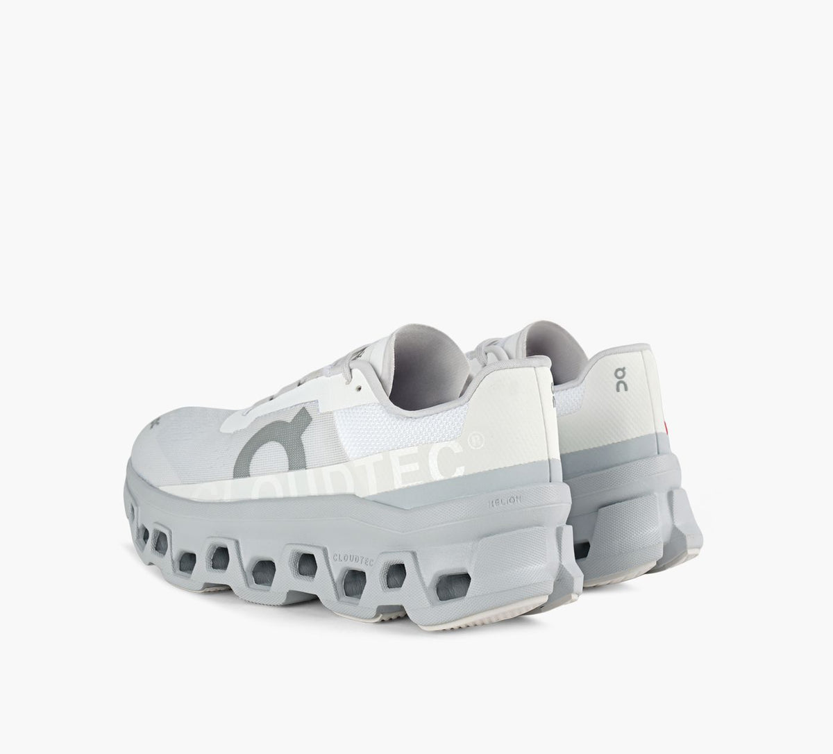 ON CLOUDMONSTER en BLANC vue 3