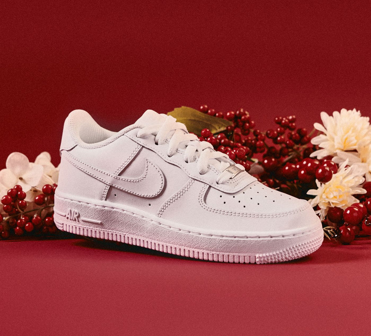 NIKE AIRFORCE1LE in WHITE view 7