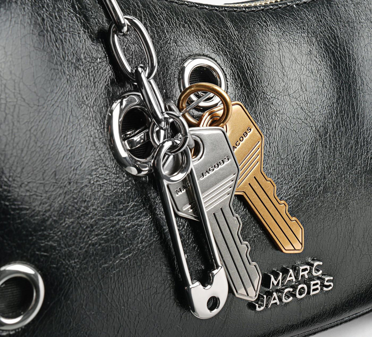 MARC JACOBS THESHOULDERBAG in BLACK view 3