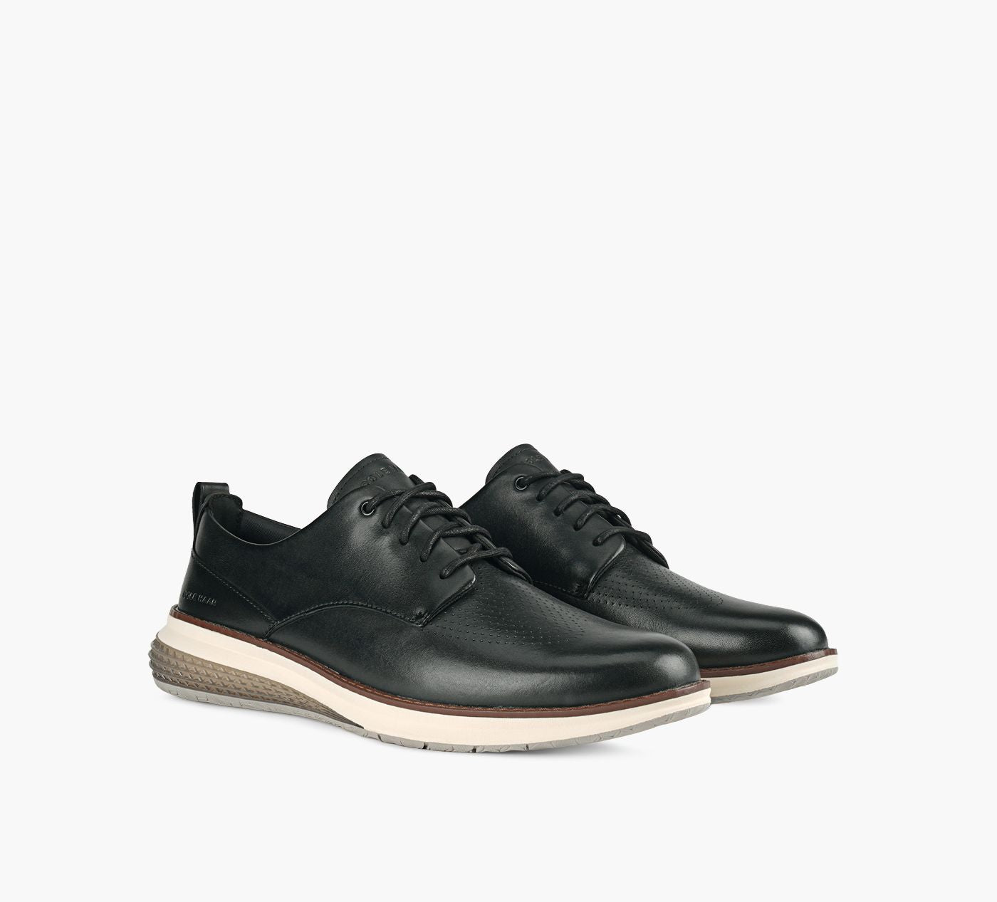 COLE HAAN ORIGINALGRANDENERGYWEAVEPERFORATEDPLAINTOEOXF in BLACK view 2