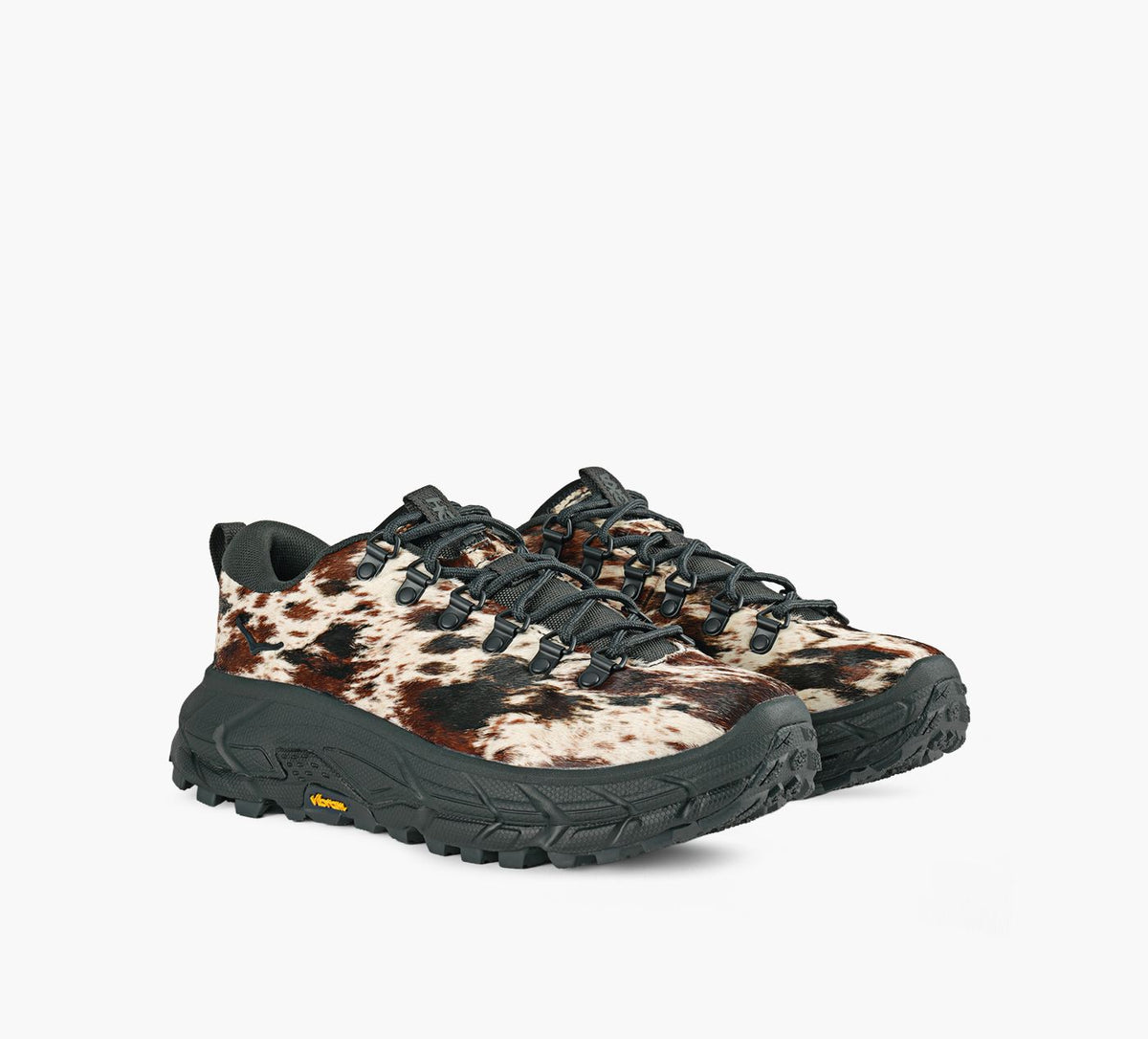 HOKA TORSUMMIT in BLACK view 2