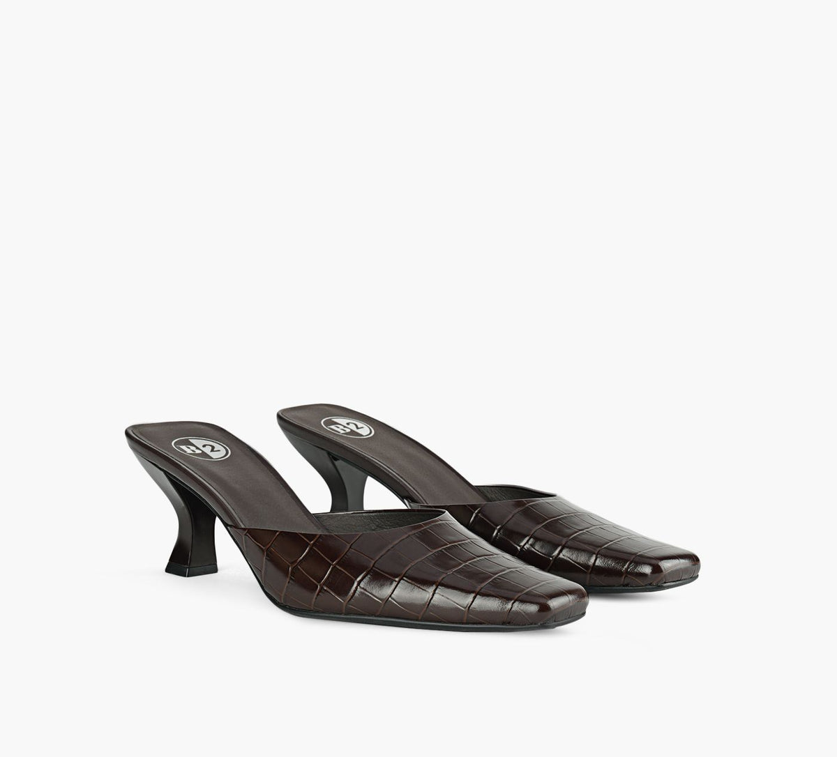 B2 LAURELHEEL in BURGUNDY view 2