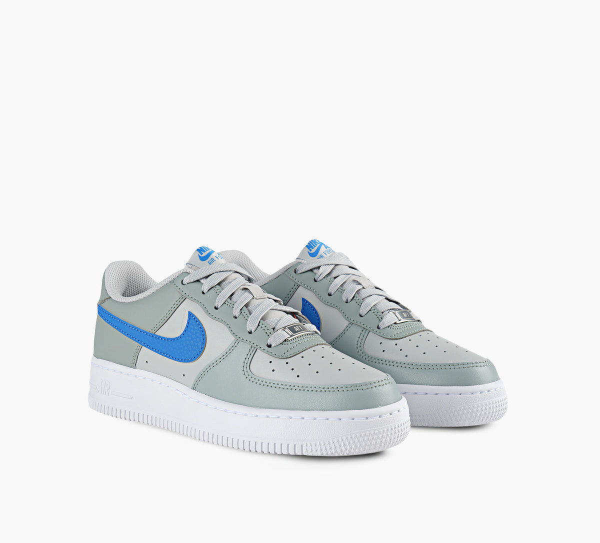 NIKE BASKETAIRFORCE1 en GRIS vue 2