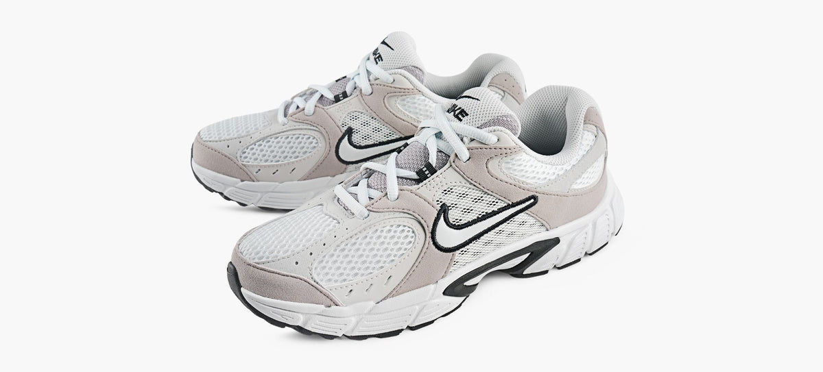 NIKE BASKETV5RNR en BEIGE vue 4