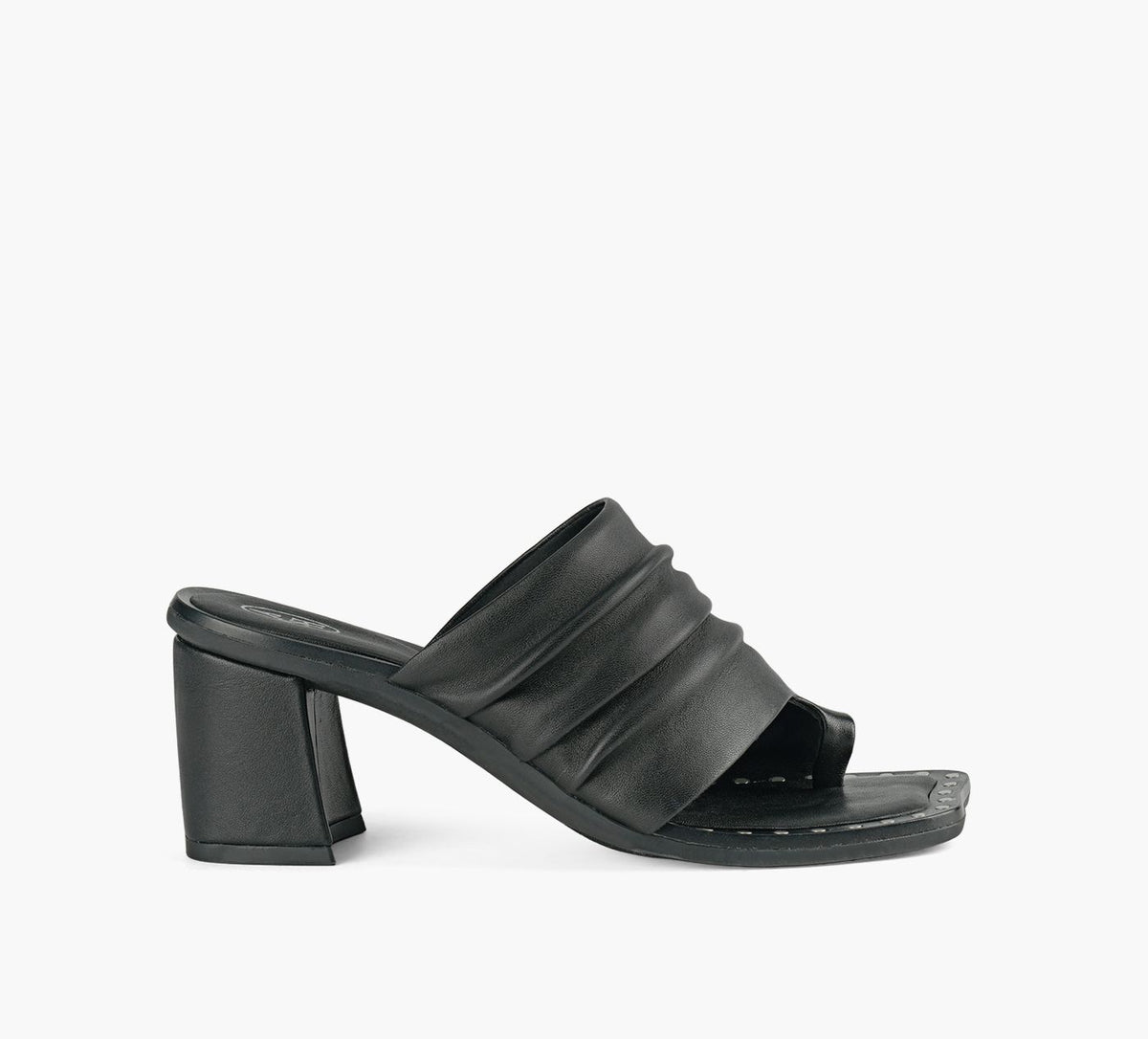 ASH CORINE in BLACK