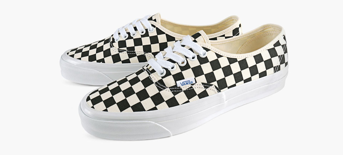 VANS ULXAUTHENTICREISSUE44 in BLACK view 4