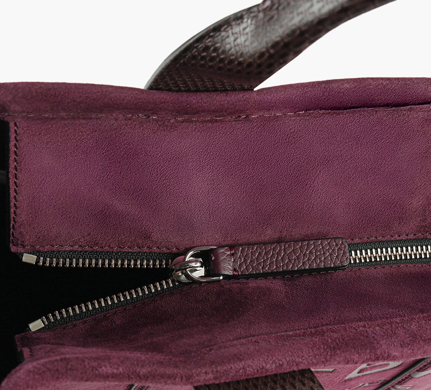 MARC JACOBS THEMEDIUMTOTE in BURGUNDY view 4