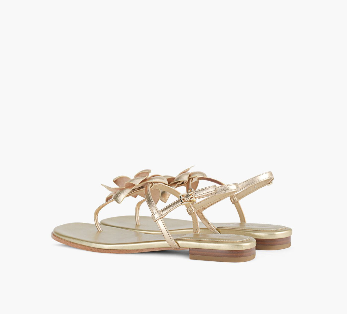 MICHAEL KORS JACIETHONGSANDAL in GOLD view 3