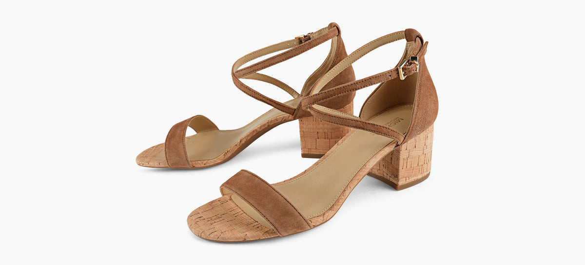 MICHAEL KORS SANDALESERENAFLEX en TAN vue 4