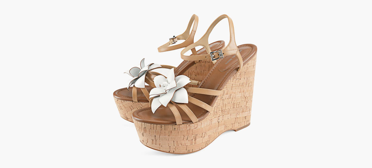 MICHAEL KORS SANDALECOMPENSEJACIE en TAN vue 4