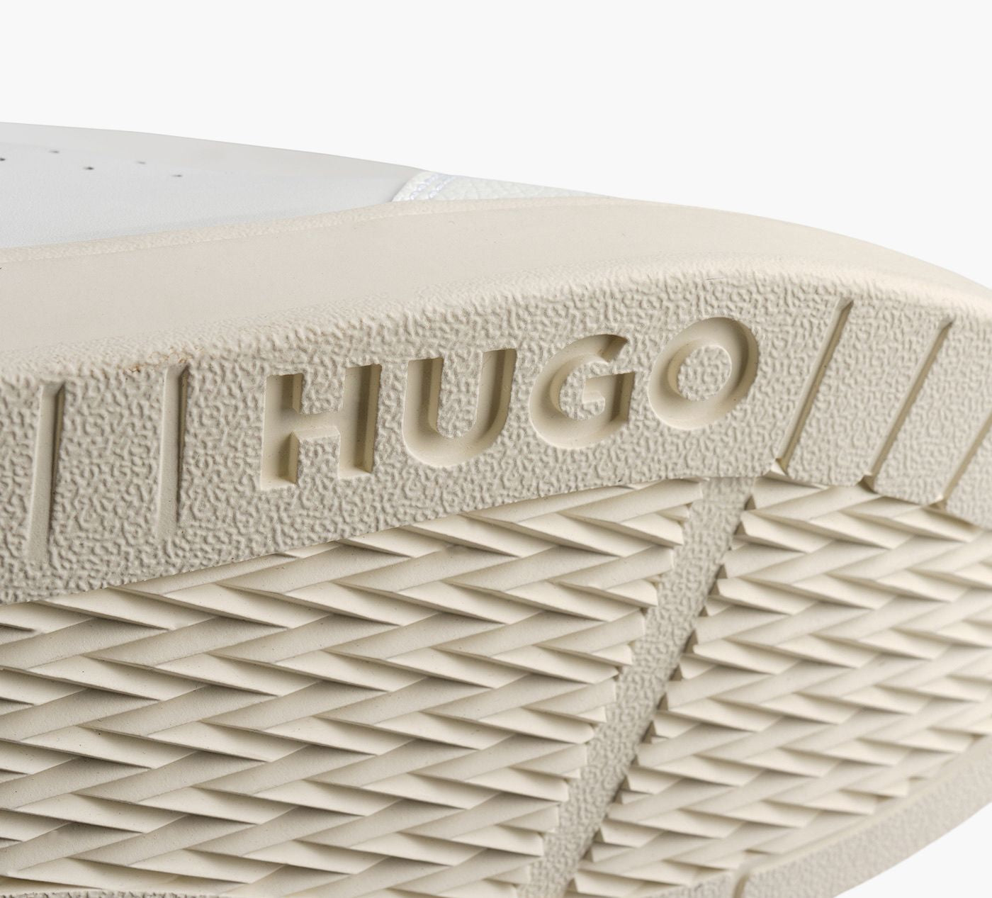 HUGO NESTONMORRIE en BLANC vue 7