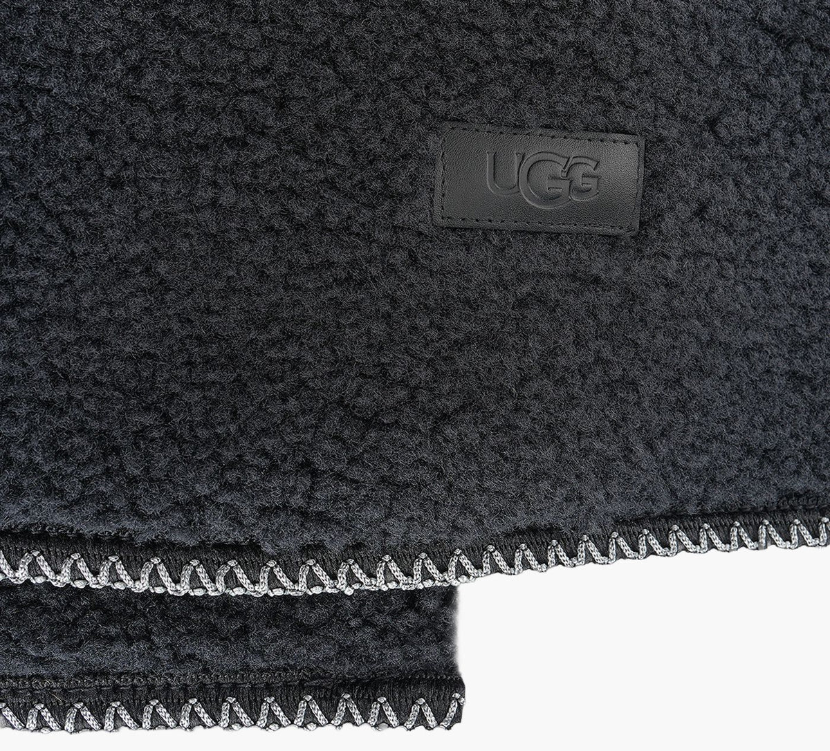 UGG UGGBRAIDSCARF in BLACK view 1b