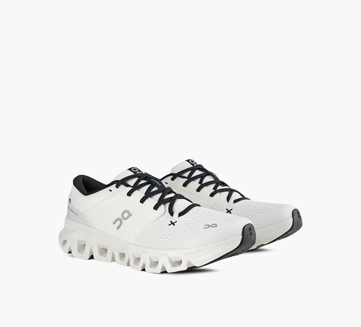 ON CLOUDX5 en BLANC vue 2