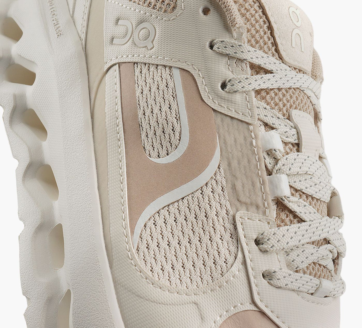 ON CLOUDTILTARC en BEIGE vue 1b