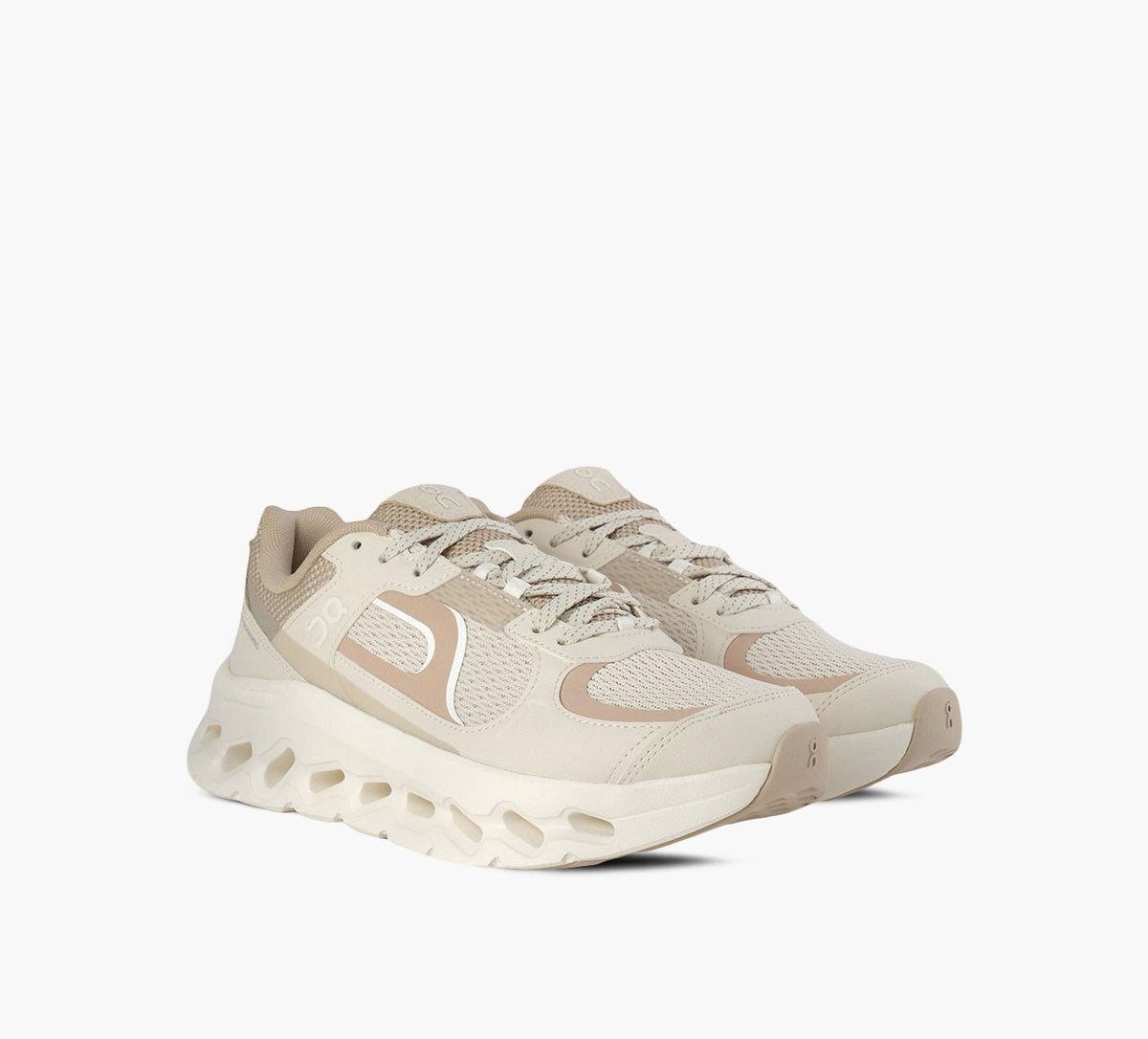 ON CLOUDTILTARC en BEIGE vue 2