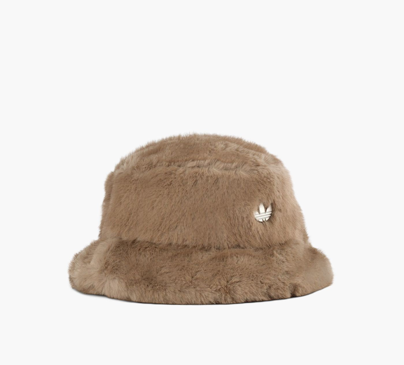 ADIDAS FURBUCKETHAT in TAN