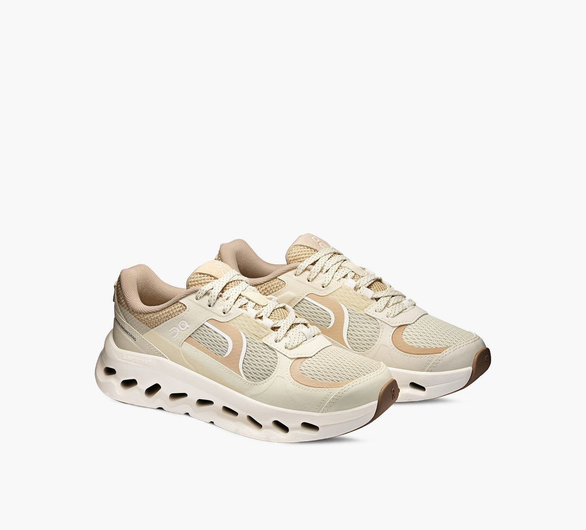 ON CLOUDTILTARC en BEIGE vue 2